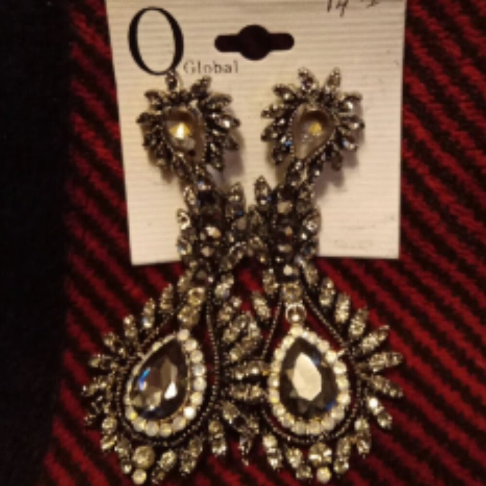 O Global Brand Earrings